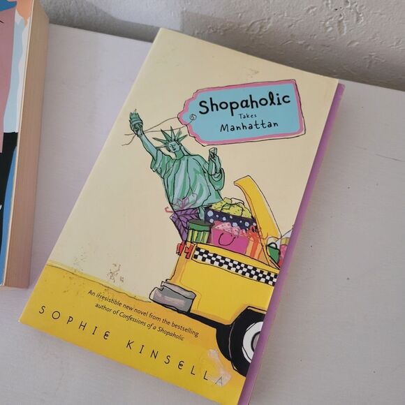 Sophie Kinsella Book Set - Picture 2 of 3